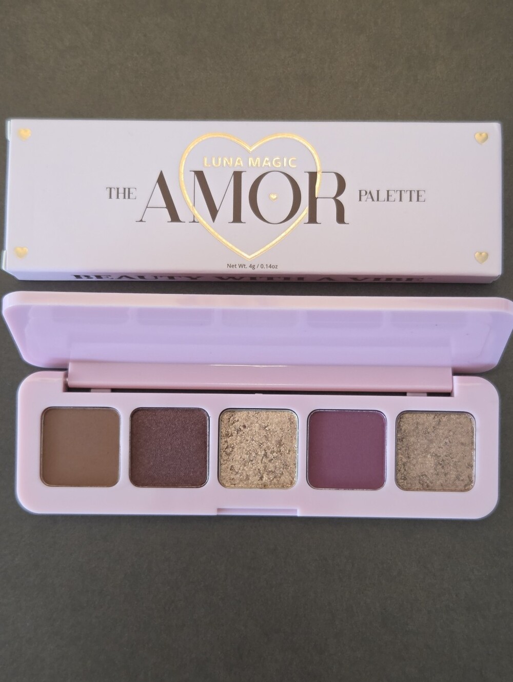 Amor Eyeshadow Palette (Luna Magic) - Picture 2 of 5